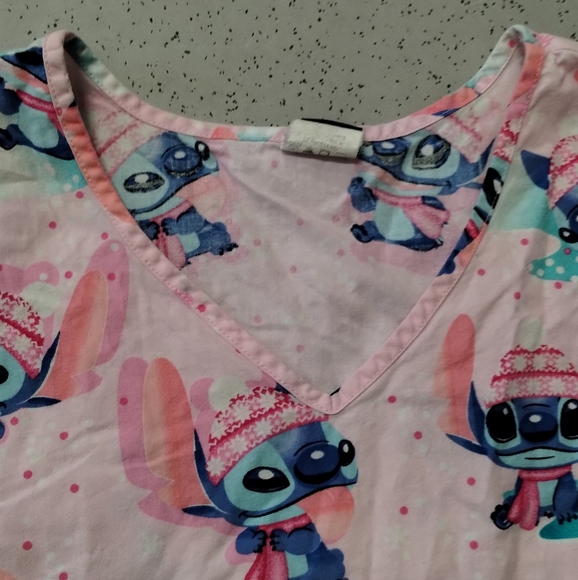 Pink Scrub Top Disney Lilo & Stitch Womens Shirt V Neck Christmas Winter 2XG - Picture 5 of 9